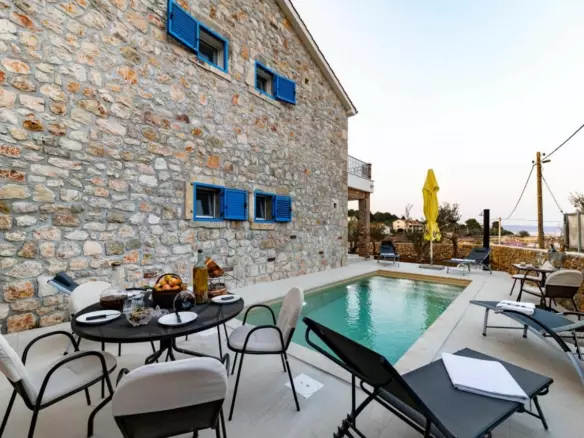 5-bedroom Villa In Ždrelac, Croatia (300 M²)