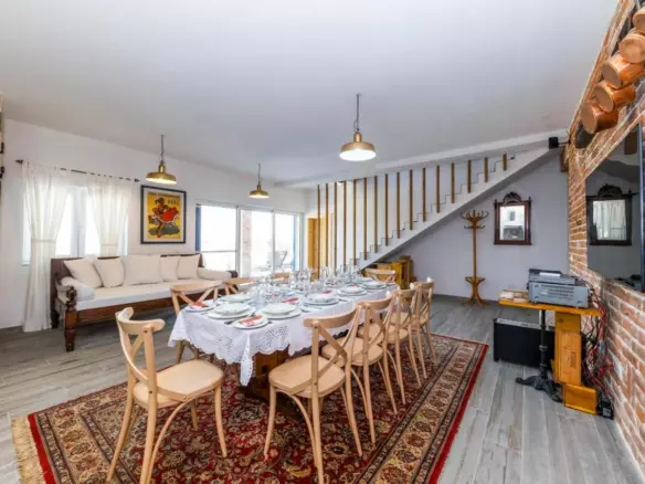 5-bedroom Villa In Ždrelac, Croatia (300 M²)