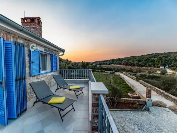 5-bedroom Villa In Ždrelac, Croatia (300 M²)