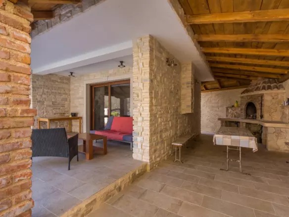 3-bedroom Villa In Dobrinj, Croatia (197 M²)