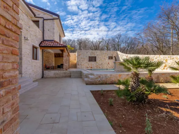 3-bedroom Villa In Dobrinj, Croatia (197 M²)