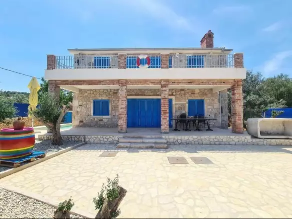 5-bedroom Villa In Ždrelac, Croatia (300 M²)