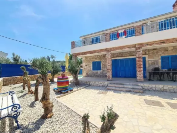 5-bedroom Villa In Ždrelac, Croatia (300 M²)