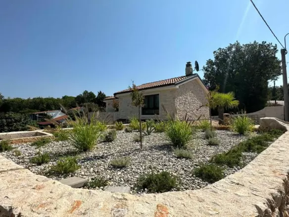 3-bedroom Villa In Dobrinj, Croatia (197 M²)