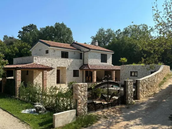 3-bedroom Villa In Dobrinj, Croatia (197 M²)