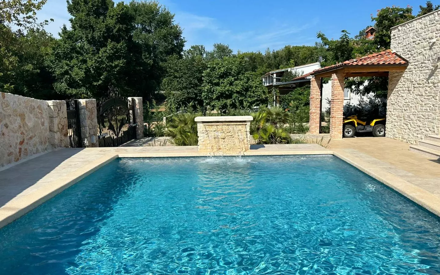 3-bedroom Villa In Dobrinj, Croatia (197 M²)