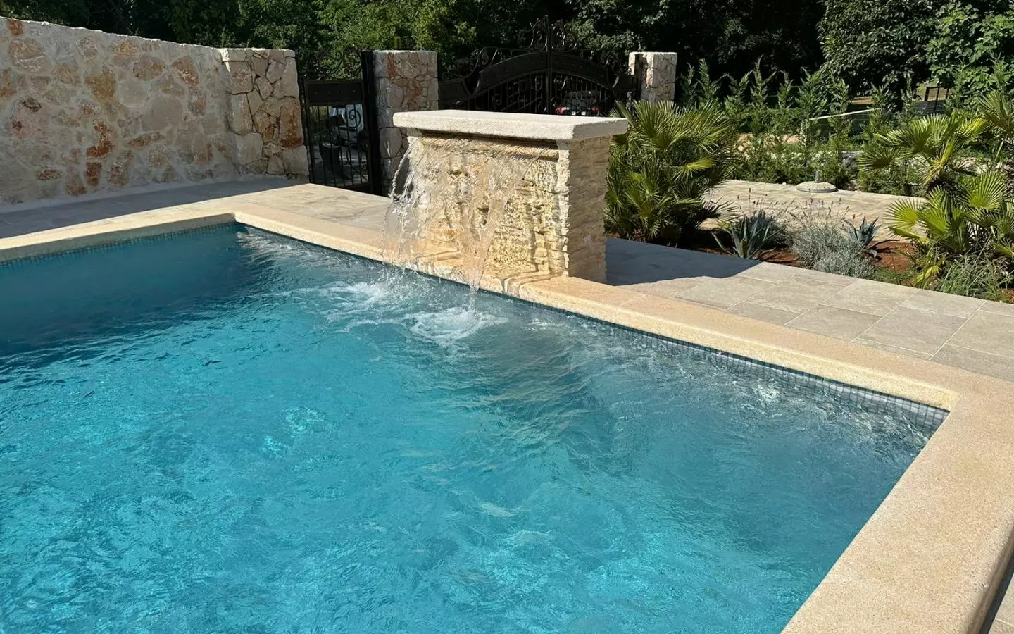 3-bedroom Villa In Dobrinj, Croatia (197 M²)