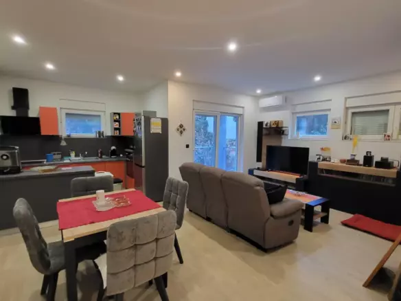 3-bedroom Apartment In Crikvenica, Croatia (75 M²)