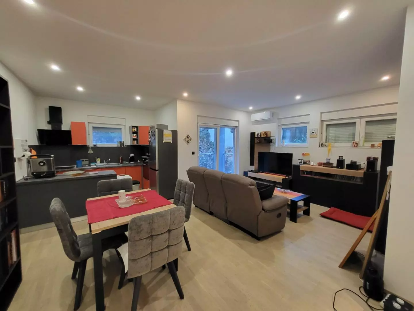 3-bedroom Apartment In Crikvenica, Croatia (75 M²)