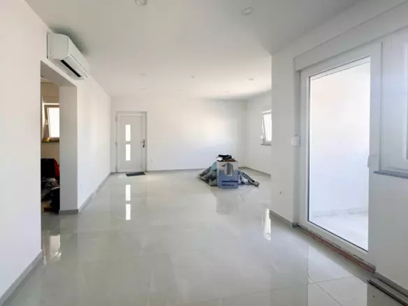 2-bedroom Apartment In Crikvenica, Croatia (80 M²)