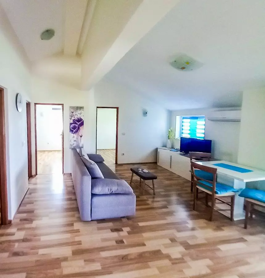 3-bedroom Apartment In Mali Lošinj, Croatia (61,44 M²)