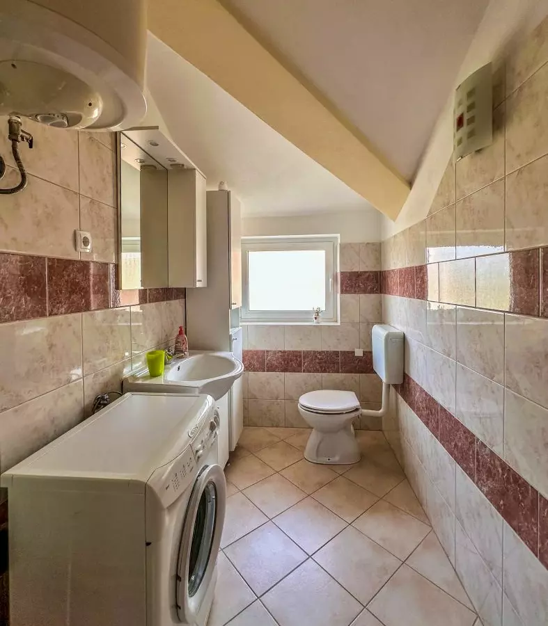 3-bedroom Apartment In Mali Lošinj, Croatia (61,44 M²)