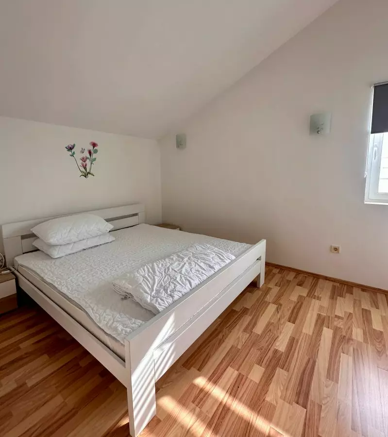 3-bedroom Apartment In Mali Lošinj, Croatia (61,44 M²)