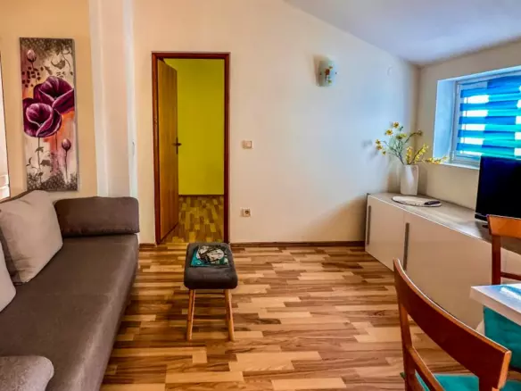3-bedroom Apartment In Mali Lošinj, Croatia (61,44 M²)