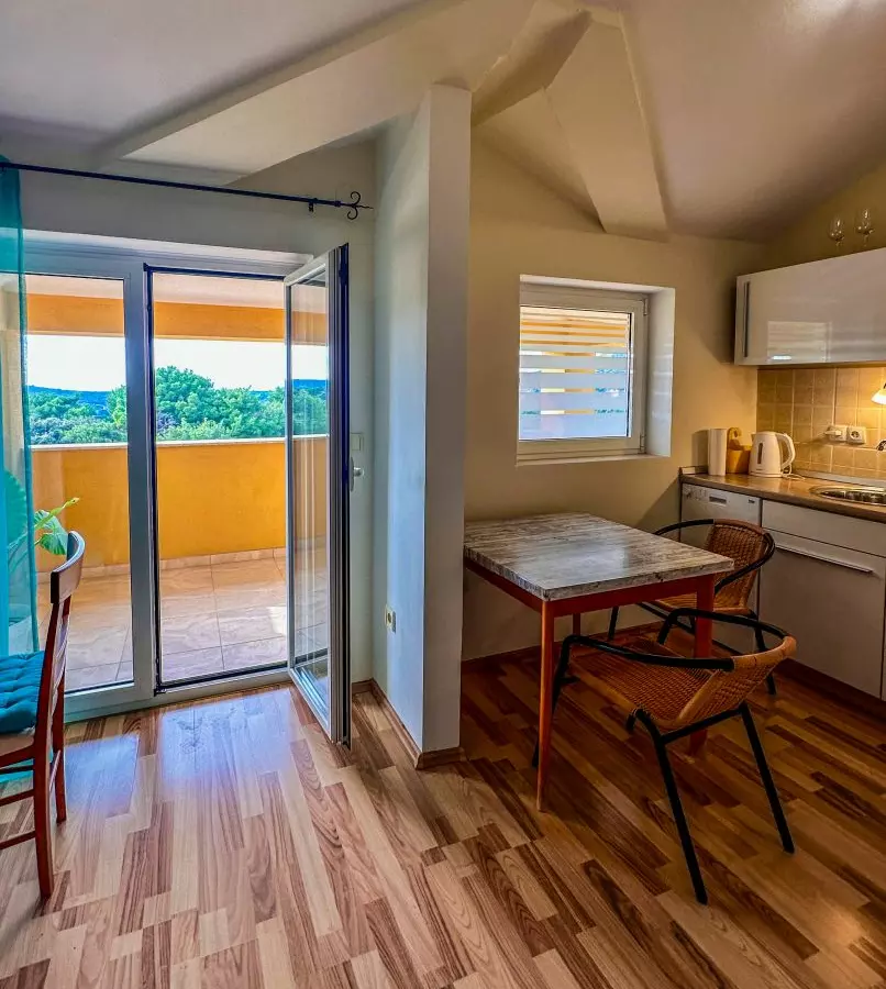 3-bedroom Apartment In Mali Lošinj, Croatia (61,44 M²)