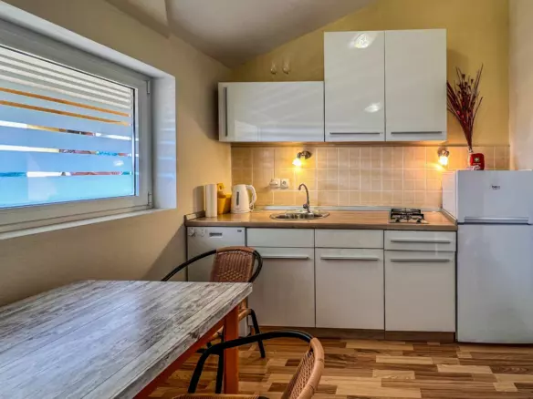 3-bedroom Apartment In Mali Lošinj, Croatia (61,49 M²)