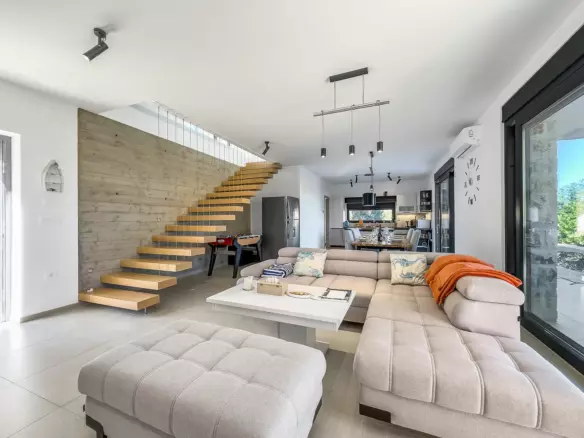 3-bedroom Villa In Rabac, Croatia (165 M²)