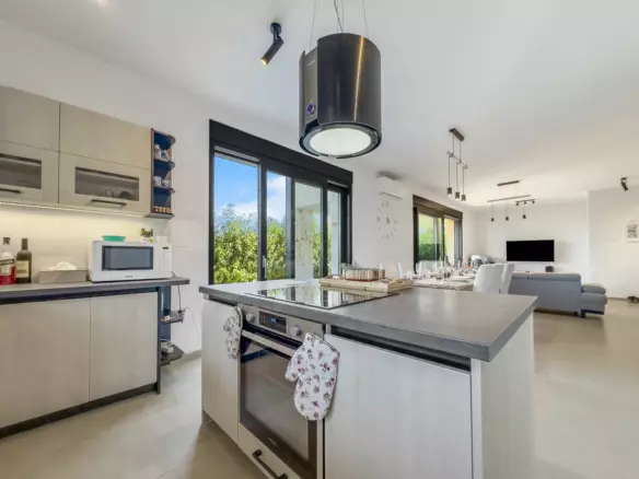 3-bedroom Villa In Rabac, Croatia (165 M²)