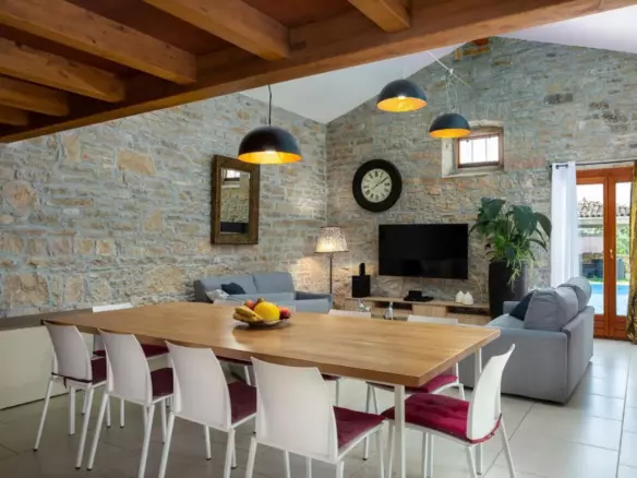 4-bedroom Villa In Žminj, Croatia (260 M²)