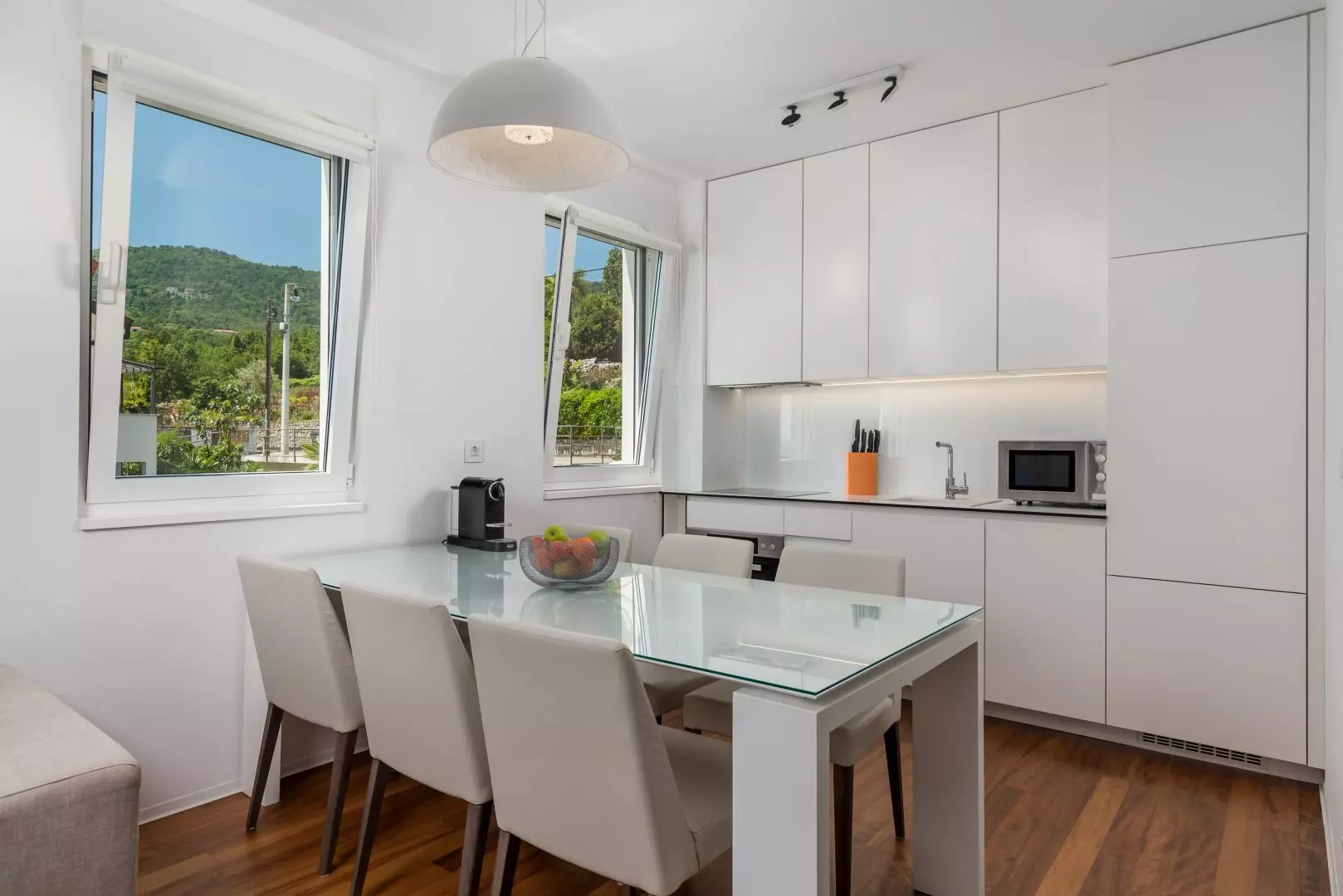 2-bedroom Apartment In Ičići, Croatia (92 M²)