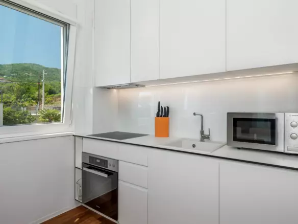 2-bedroom Apartment In Ičići, Croatia (92 M²)