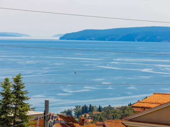 2-bedroom Apartment In Ičići, Croatia (92 M²)