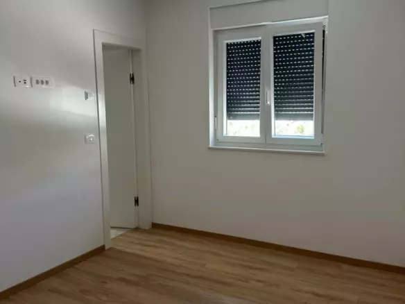 3-bedroom Apartment In Novigrad, Croatia (123,63 M²)