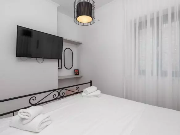 4-bedroom Villa In Lun, Croatia (240 M²)