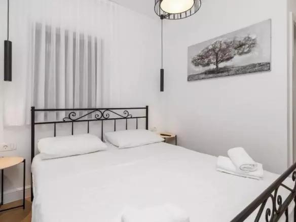 4-bedroom Villa In Lun, Croatia (240 M²)
