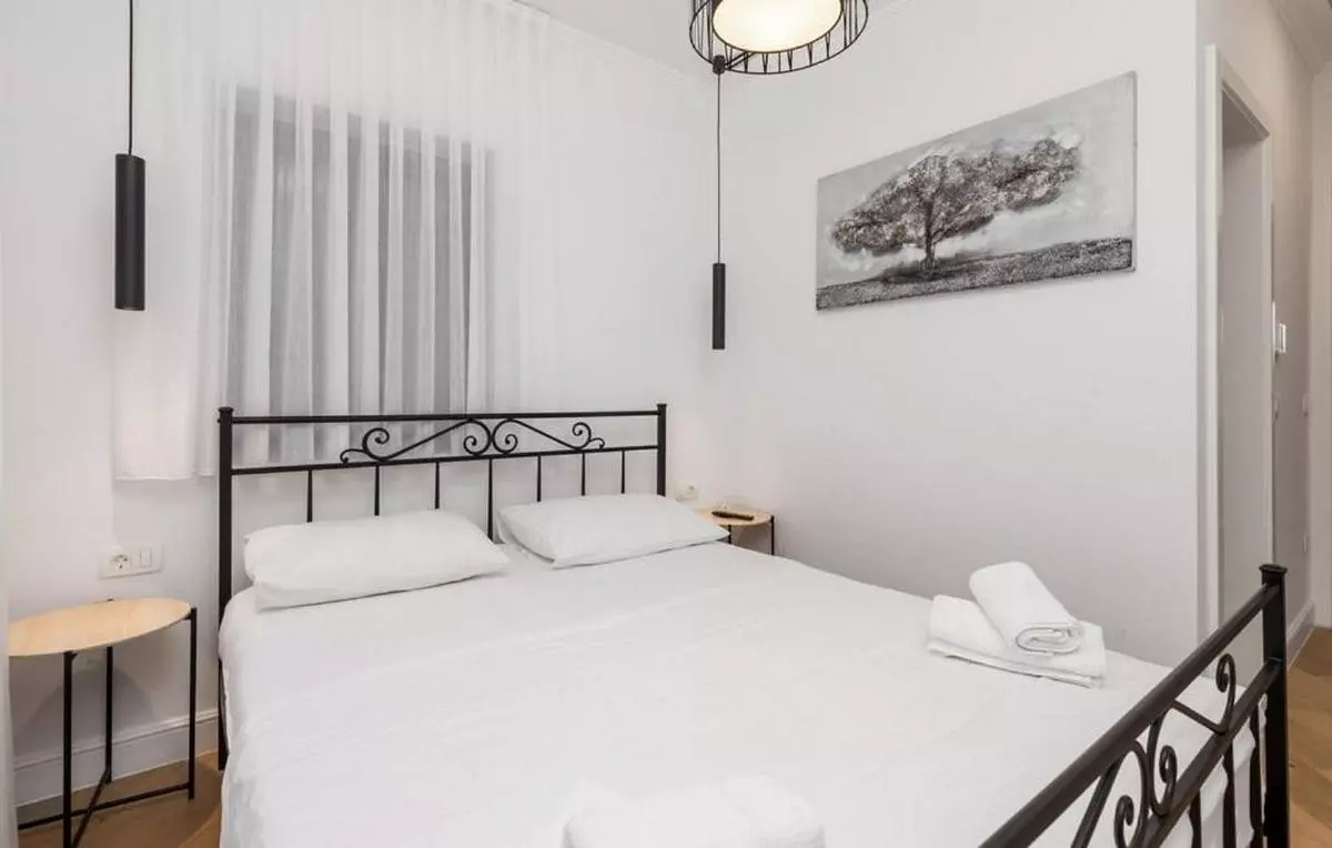 4-bedroom Villa In Lun, Croatia (240 M²)
