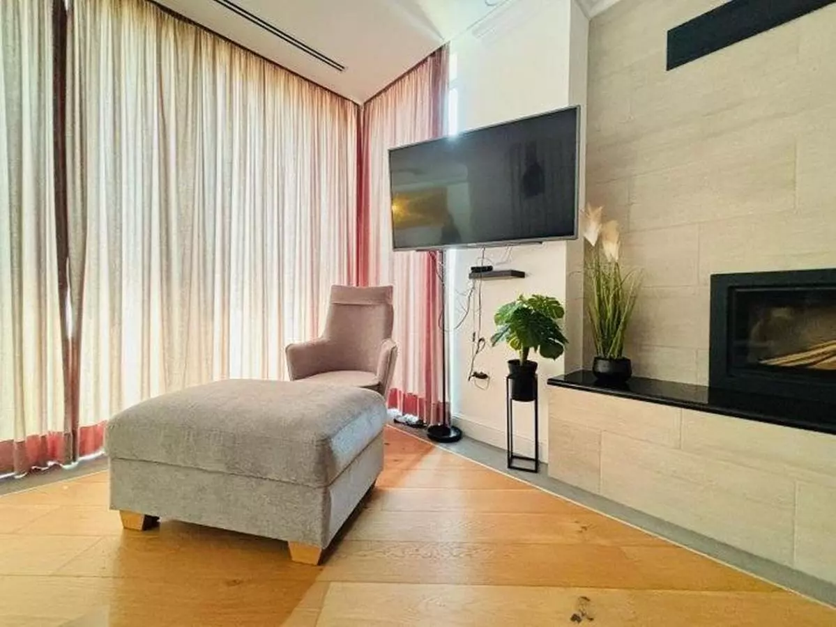 4-bedroom Villa In Lun, Croatia (240 M²)
