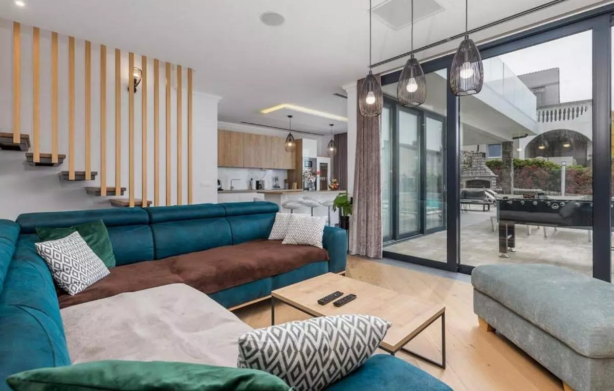 4-bedroom Villa In Lun, Croatia (240 M²)
