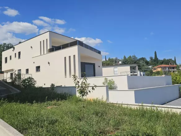 3-bedroom Apartment In Lovran, Croatia (141 M²)