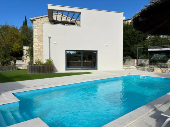 5-bedroom Villa In Poreč, Croatia (302 M²)