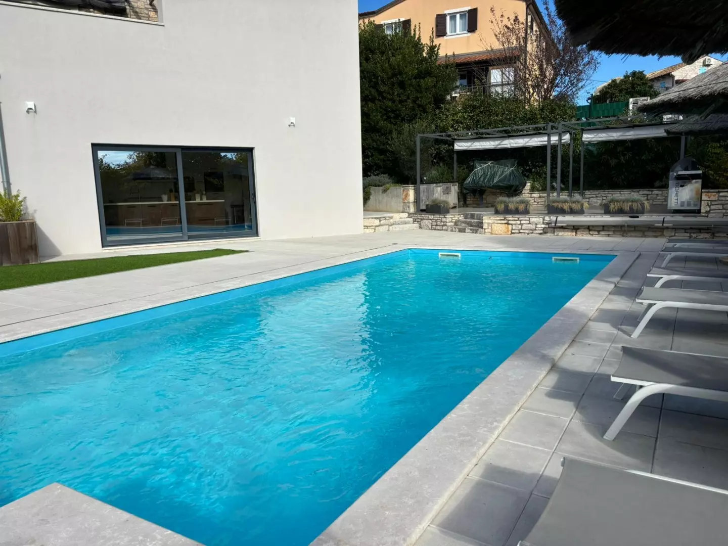 5-bedroom Villa In Poreč, Croatia (302 M²)