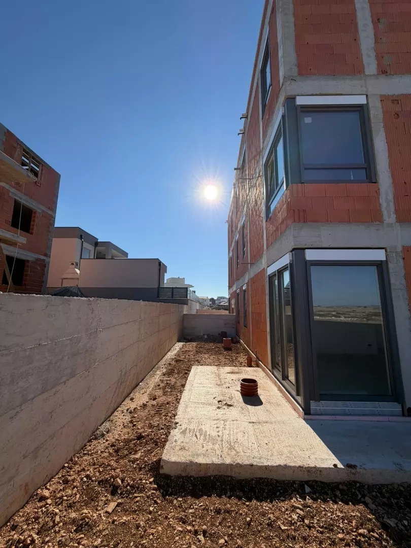 2-bedroom Apartment In Povljana, Croatia (66,84 M²)