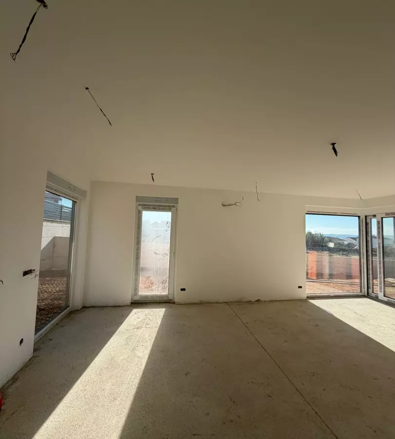 2-bedroom Apartment In Povljana, Croatia (66,84 M²)