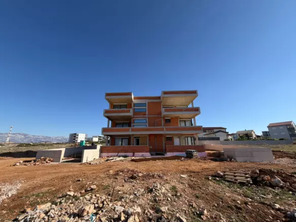 3-bedroom Apartment In Povljana, Croatia (118,77 M²)