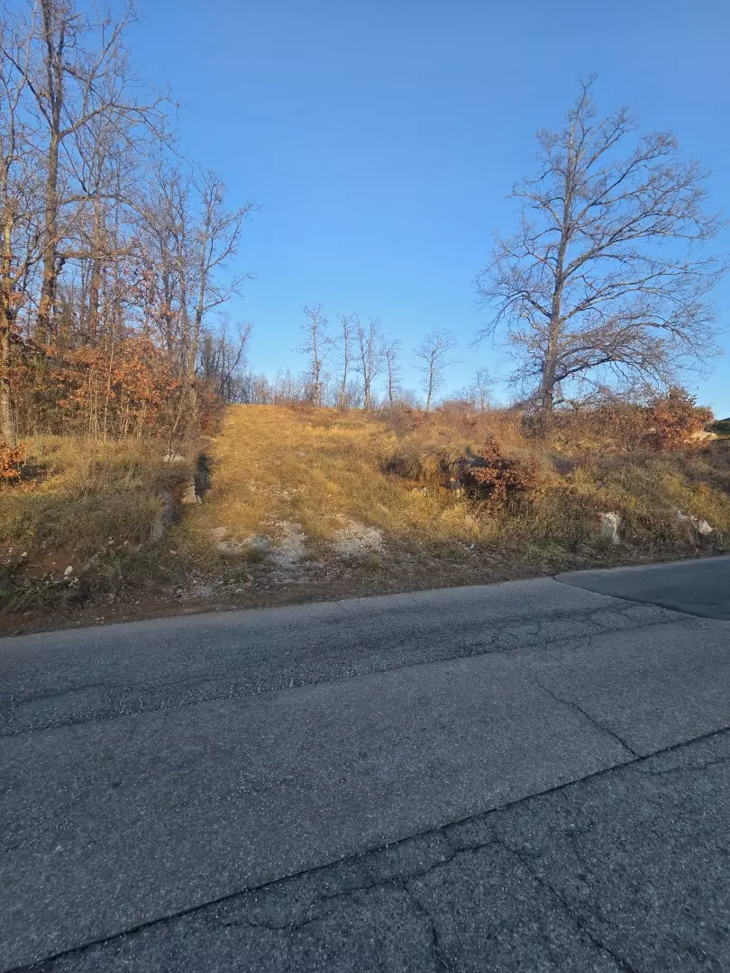 original_1766399217_20251215_151529-c6162c Land In Mali Brgud, Croatia (1.300 M²)