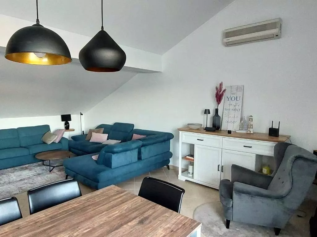 4-bedroom Apartment In Banjole, Croatia (115,45 M²)