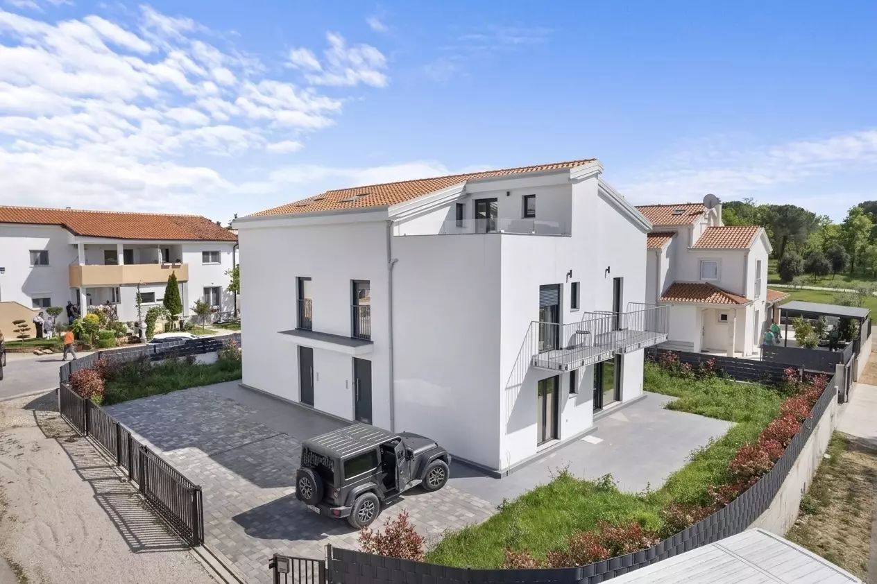 5-bedroom Apartment In Poreč, Croatia (174,8 M²)
