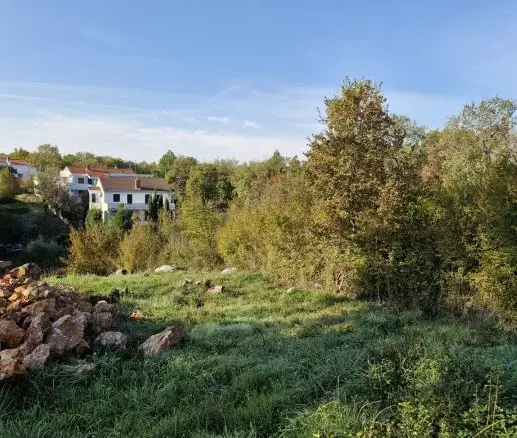 Land In Hlapa, Croatia (1.413 M²)
