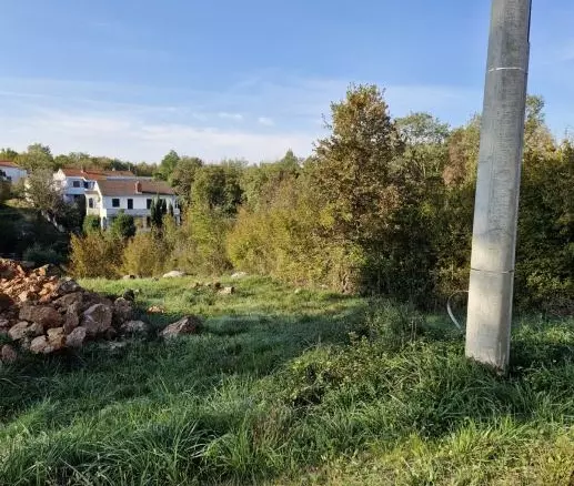 Land In Hlapa, Croatia (1.413 M²)