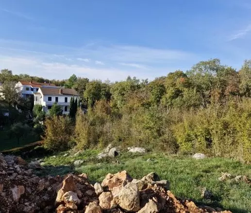 Land In Hlapa, Croatia (1.413 M²)