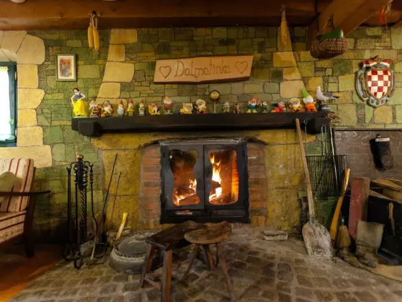 8-bedroom Detached House In Jasenak, Croatia (320 M²)