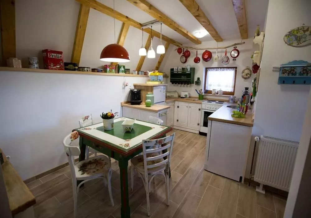 8-bedroom Detached House In Jasenak, Croatia (320 M²)