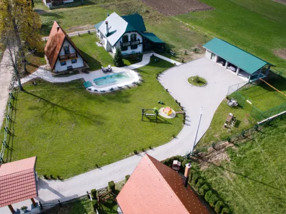 8-bedroom Detached House In Jasenak, Croatia (320 M²)