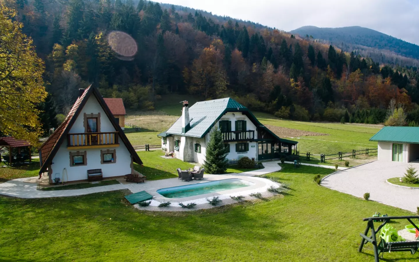 8-bedroom Detached House In Jasenak, Croatia (320 M²)