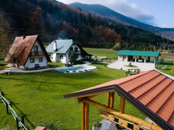 8-bedroom Detached House In Jasenak, Croatia (320 M²)