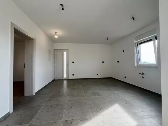 2-bedroom Apartment In Čižići, Croatia (80,84 M²)